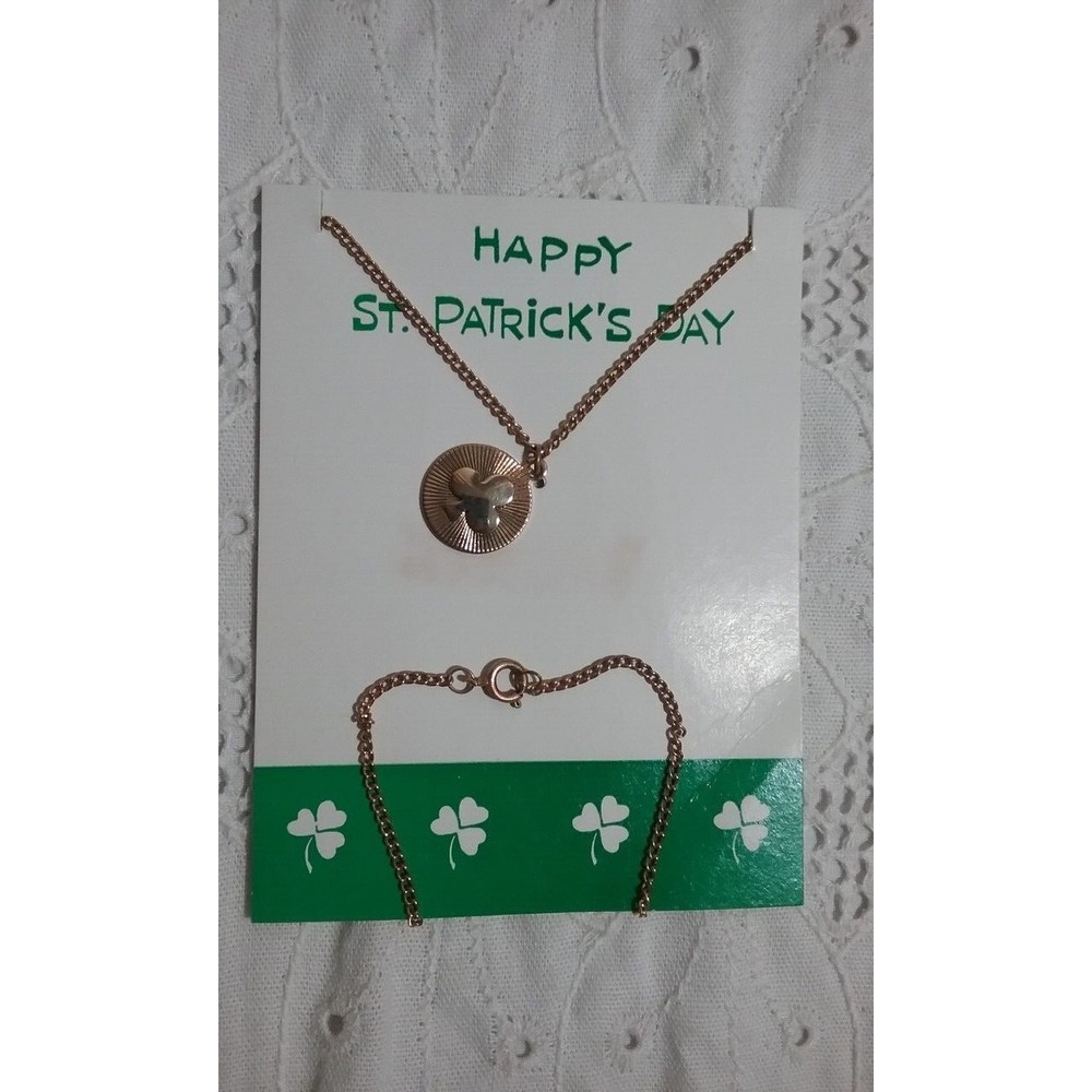Vintage Happy St Patrick's day Clover Medal Necklace Gold Tone Blesed